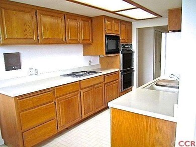 Ample counter space, plenty of drawers and cupboar