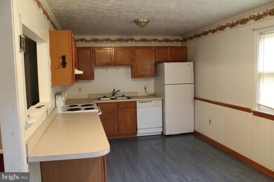 2490 Laurel Ln, Middletown, VA 22645 - photo 4