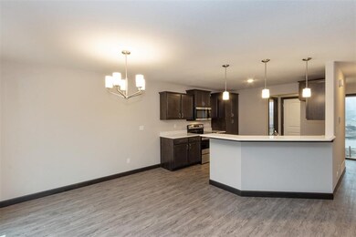 2126 Holly Meadow Ave SW, Cedar Rapids, IA 52404 - photo 3