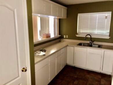 9713 Debbie Ln, Houston, TX 77038 - photo 4