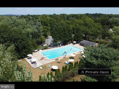 8100 Runnymeade Dr, Frederick, MD 21702 - photo 3