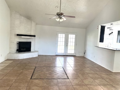 3218 Edgecreek Dr, Houston, TX 77066 - photo 2