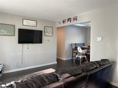 4307 SE 6th St, Des Moines, IA 50315 - photo 5