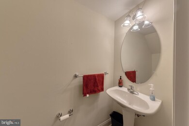 9107 Marlove Oaks Ln, Owings Mills, MD 21117 - photo 7