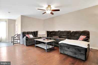 103 Peggy Ct, Bunker Hill, WV 25413 - photo 4