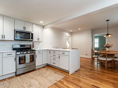 011-1280x960-kitchen