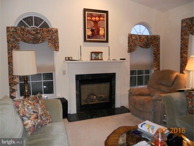 18 Wheatsheaf Ln unit 18, Norristown, PA 19403 - photo 7