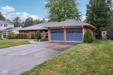 207 N Winthrop Rd, Muncie, IN 47304 - photo 3