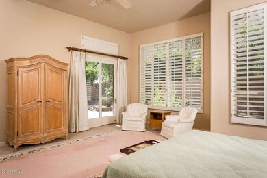 07_master_sitting_area