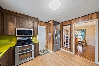 298 Lisle St, Braintree, MA 02184 - photo 6