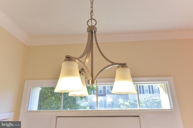 6831 Mclean Province Cir, Falls Church, VA 22043 - photo 3