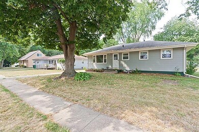 frontviewhouse_700