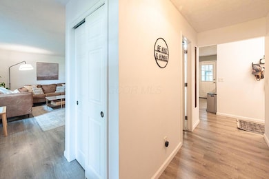 2099 White Rd, Grove City, OH 43123 - photo 6