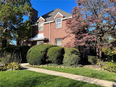 225 3rd St, Staten Island, NY 10306 - photo 3