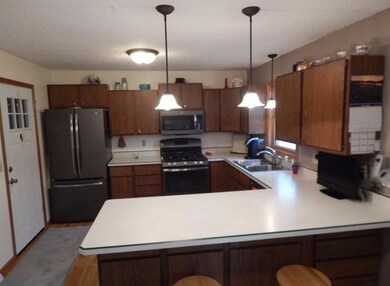 414 17th Ave NE, Jamestown, ND 58401 - photo 3