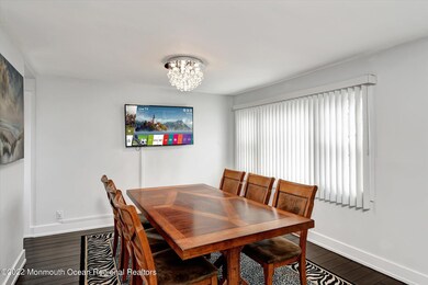 11-Dining Room