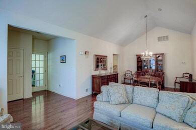 919 Daylily Dr unit V180, Langhorne, PA 19047 - photo 5