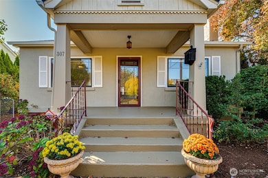 307 E 22nd St, Vancouver, WA 98663 - photo 2