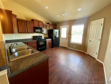 26189 E 86th St S, Broken Arrow, OK 74014 - photo 5