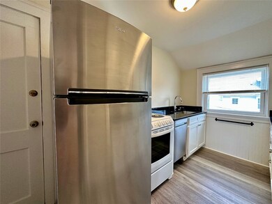 460 Morris Ave unit 3, Providence, RI 02906 - photo 6