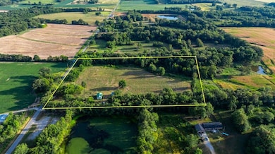 Cr 790n, Fairfield, IL 62837 - photo 2