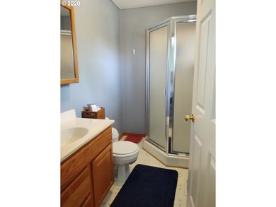 645 N Washington St, Prairie City, OR 97869 - photo 7