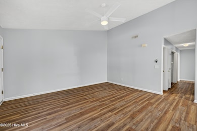 716 Varsity Dr, Wilmington, NC 28403 - photo 6