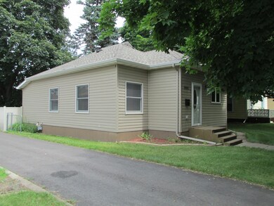W side house