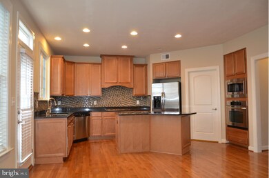 40649 Banshee Dr, Leesburg, VA 20175 - photo 4