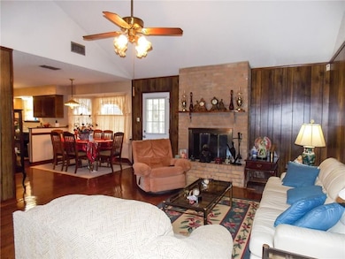 405 Pine Shadows Dr, Slidell, LA 70458 - photo 4