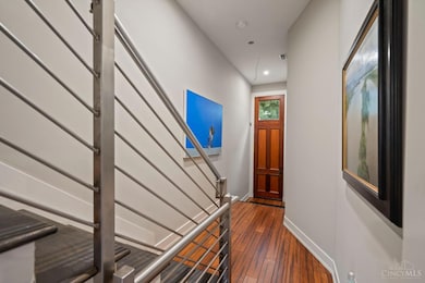 221 Kemp Aly, Cincinnati, OH 45202 - photo 3