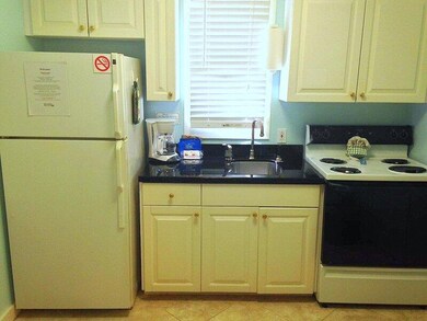 Kitchen-001