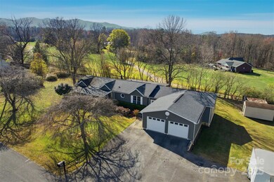 4598 Pruett Dr, Morganton, NC 28655 - photo 6