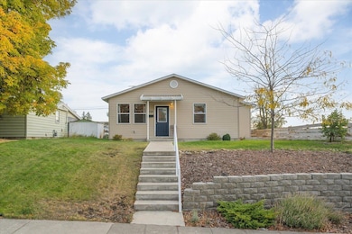 1718 E Sinto Ave, Spokane, WA 99202 - photo 2