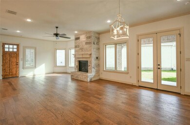 3216 Fountain Way, Granbury, TX 76049 - photo 6