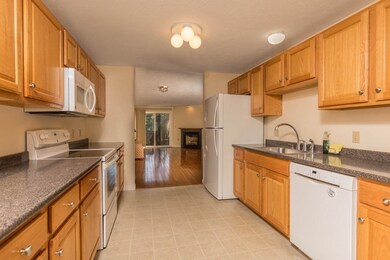 235 Bridle Cross Rd unit 235, Fitchburg, MA 01420 - photo 5