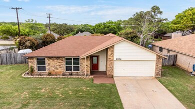 2001 Cedar Grove Ln, Bedford, TX 76021 - photo 2