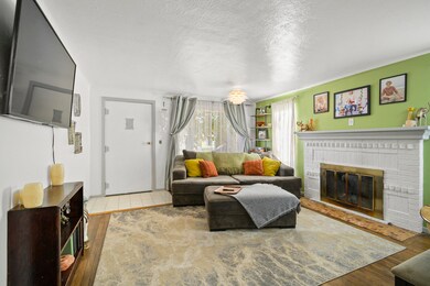 4407 N Walnut_1031_1200
