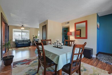 701-East-Paradise-Lane-13