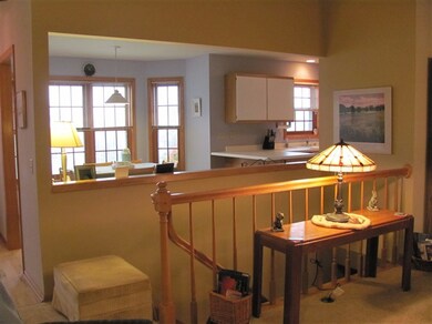 725 Foxfield Rd, Oregon, WI 53575 - photo 7