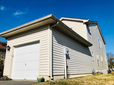 Mgmt fees cover exterior maintenance.