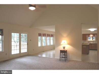 7 Stephanie Ct, Berlin, NJ 08009 - photo 4