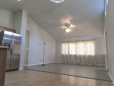 38 S Maple Ave, Waukegan, IL 60085 - photo 4