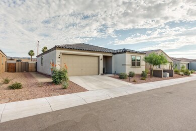 1757 E. Chanute Pass Phoenix AZ 85040 00