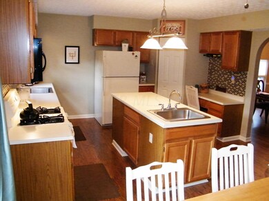 326 Marjoram Dr, Columbus, OH 43230 - photo 7