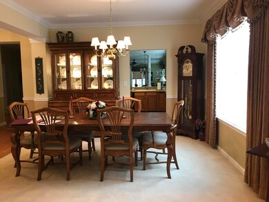 Dining rm