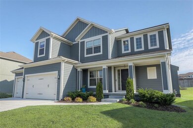 1540 SW Cross Creek Dr, Lee's Summit, MO 64082 - photo 3