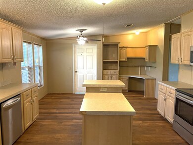 4966 County Road 538d, Alvin, TX 77511 - photo 7