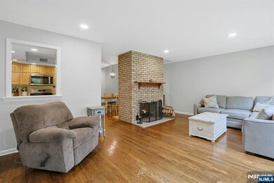 21 Whitman Ln, Mahwah, NJ 07430 - photo 7