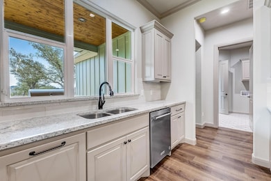 1089 Eagles Bluff Dr, Weatherford, TX 76087 - photo 5